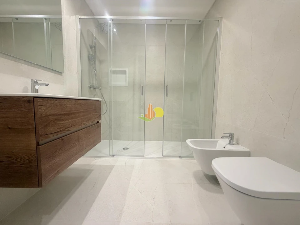 Apartamento T2 para Venda em Buarcos Foto 19
