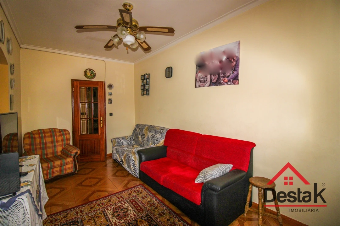 Moradia T3 para Venda em Povolide Foto 7