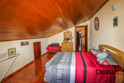 Moradia T3 para Venda em Povolide