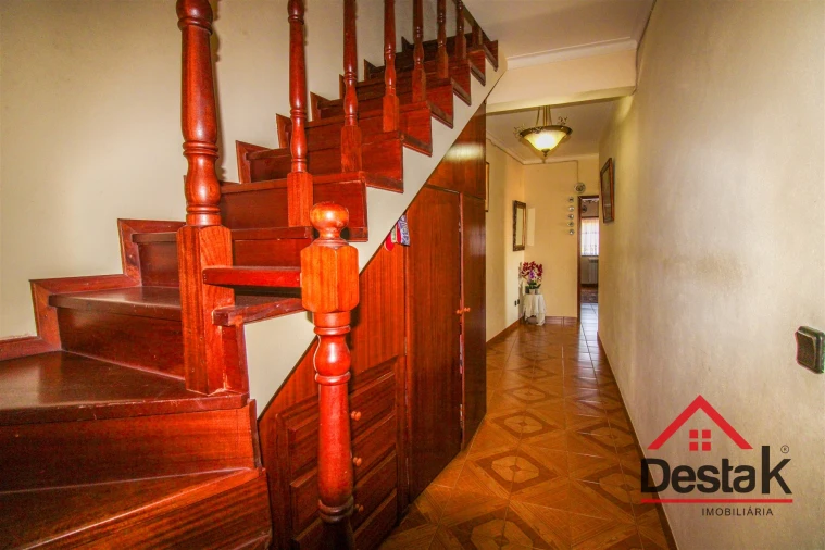 Moradia T3 para Venda em Povolide Foto 27