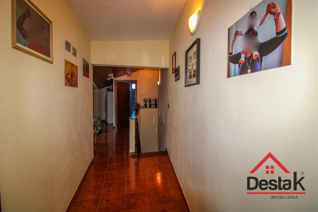 Moradia T3 para Venda em Povolide Foto 21