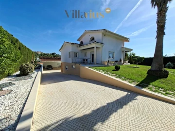 Moradia T3 para Venda em São João Baptista e Santa Maria dos Olivais