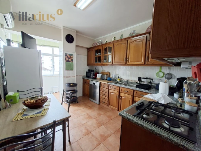 Apartamento T3 para Venda em São João Baptista e Santa Maria dos Olivais Foto 7