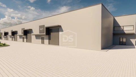 Armazém para Venda em Leiria, Pousos, Barreira e Cortes