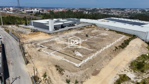 Armazém para Venda em Leiria, Pousos, Barreira e Cortes