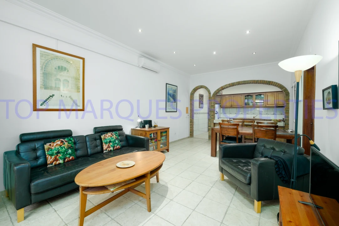 Moradia T3 para Venda em Olhão Foto 1