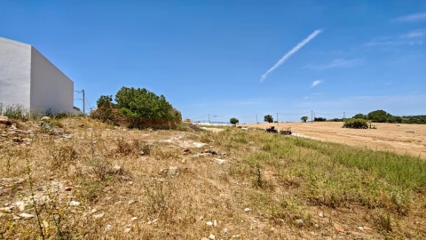 Terreno para Venda em Alcantarilha e Pêra