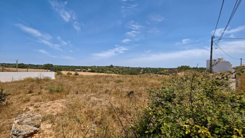 Terreno para Venda em Alcantarilha e Pêra