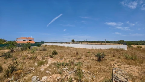 Terreno para Venda em Alcantarilha e Pêra