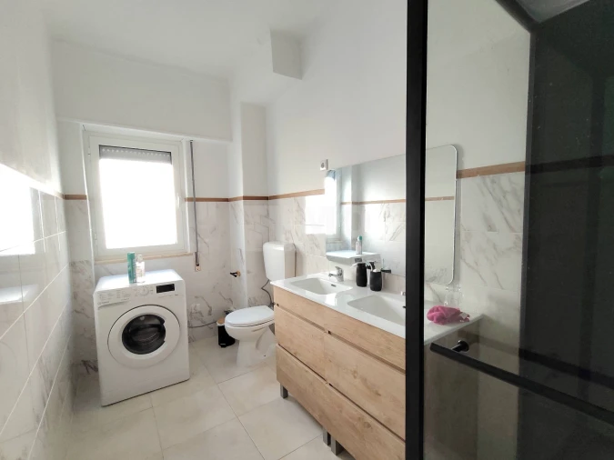 Apartamento T4 para Venda em Covilhã e Canhoso Foto 11