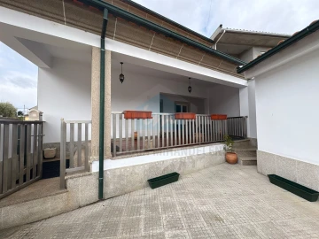 Moradia T3 para Venda em Carvalhais