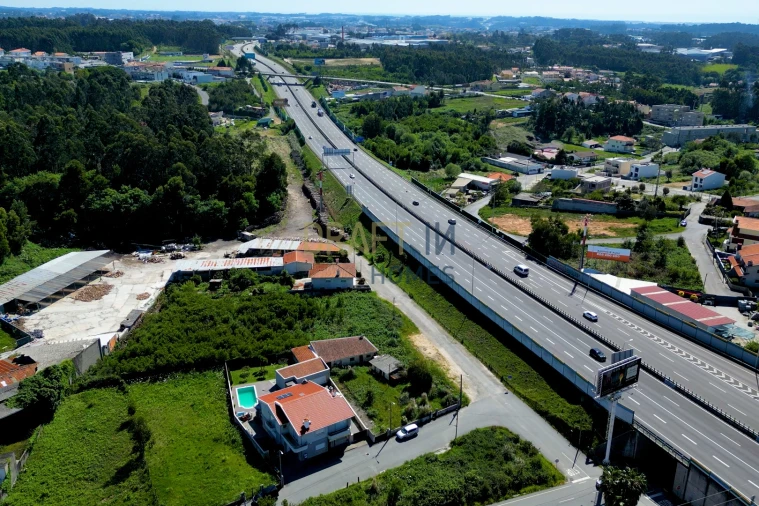 Moradia T3 para Venda em Nogueira da Regedoura Foto 6