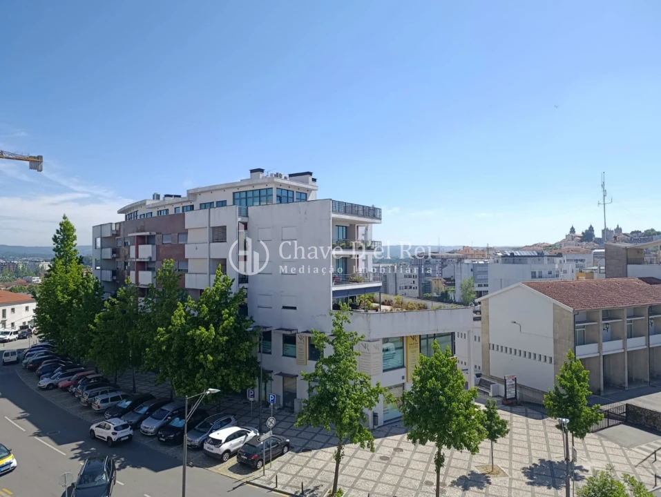 Apartamento T3 para Venda em Viseu Foto 21