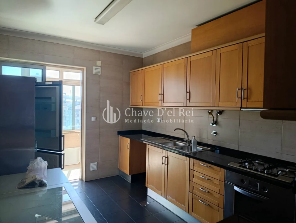 Apartamento T3 para Venda em Viseu Foto 2
