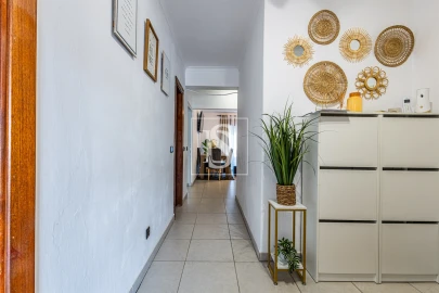 Apartamento T3 para Venda em Marvila, Ribeira Santarém, São Salvador, São Nicolau