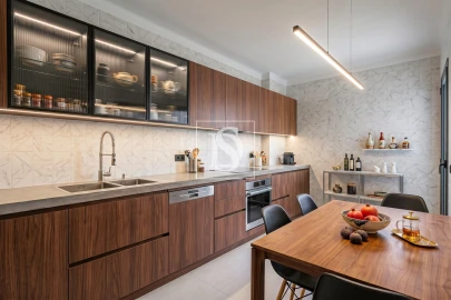 Apartamento T3 para Venda em Marvila, Ribeira Santarém, São Salvador, São Nicolau