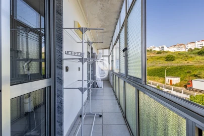 Apartamento T3 para Venda em Marvila, Ribeira Santarém, São Salvador, São Nicolau