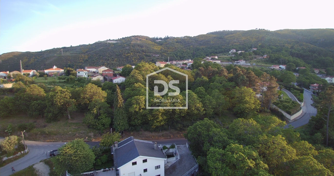 Terreno Agricola ou Rústico para Venda em Avões Foto 1
