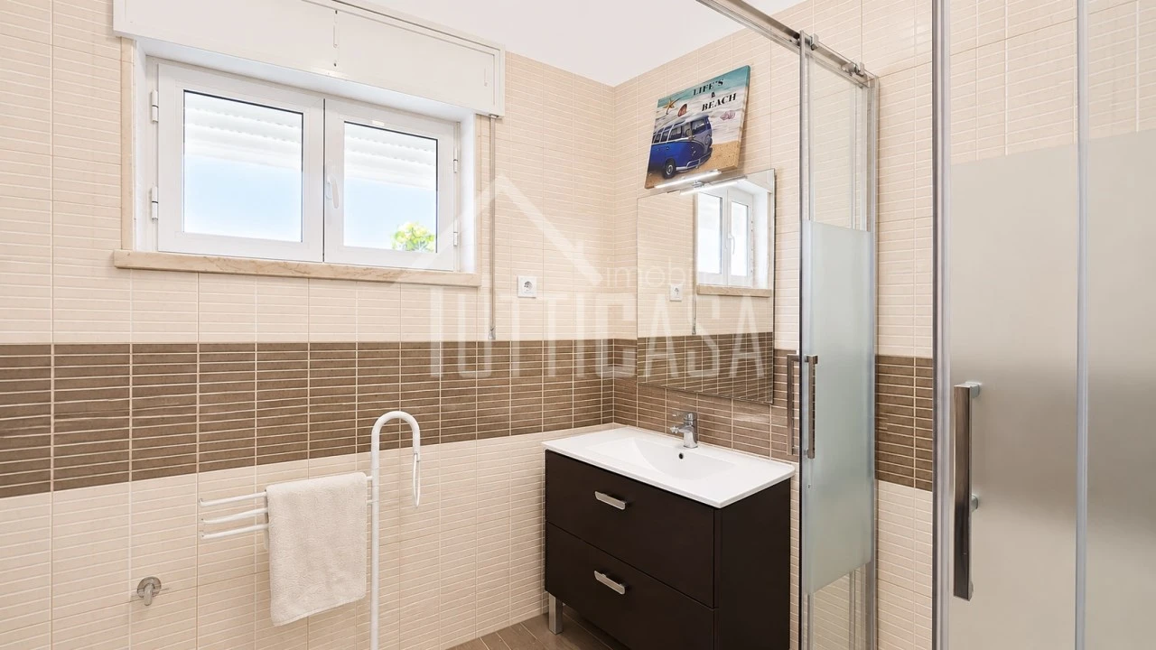 Apartamento T1 para Venda em Póvoa de Santo Adrião e Olival Basto Foto 14