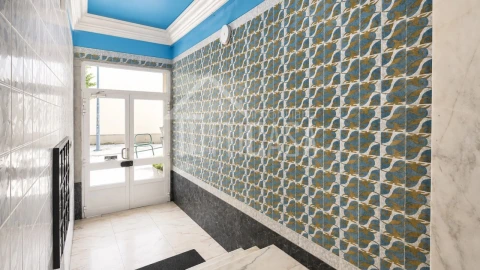 Apartamento T1 para Venda em Póvoa de Santo Adrião e Olival Basto