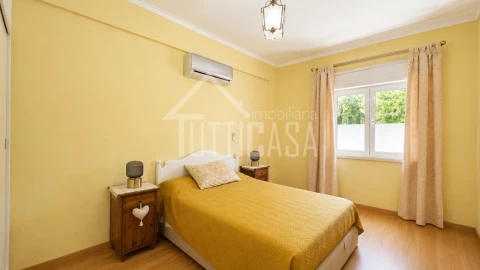 Apartamento T1 para Venda em Póvoa de Santo Adrião e Olival Basto