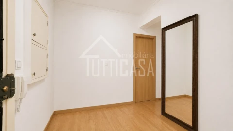 Apartamento T1 para Venda em Póvoa de Santo Adrião e Olival Basto
