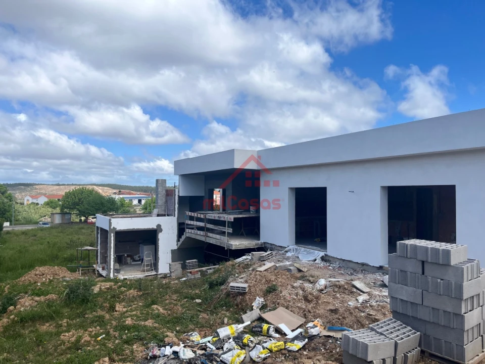 Moradia T3 para Venda em Maxial e Monte Redondo Foto 17
