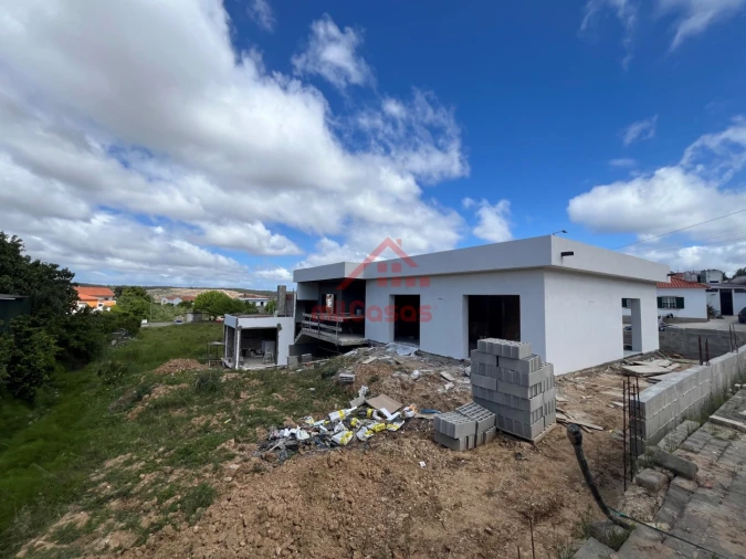 Moradia T3 para Venda em Maxial e Monte Redondo Foto 15