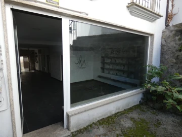 Loja para Venda em Fundão, Valverde, Donas, A. Joanes, A. Nova Cabo