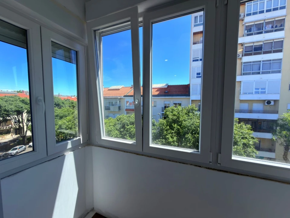 Apartamento T2 para Venda em Venteira Foto 6