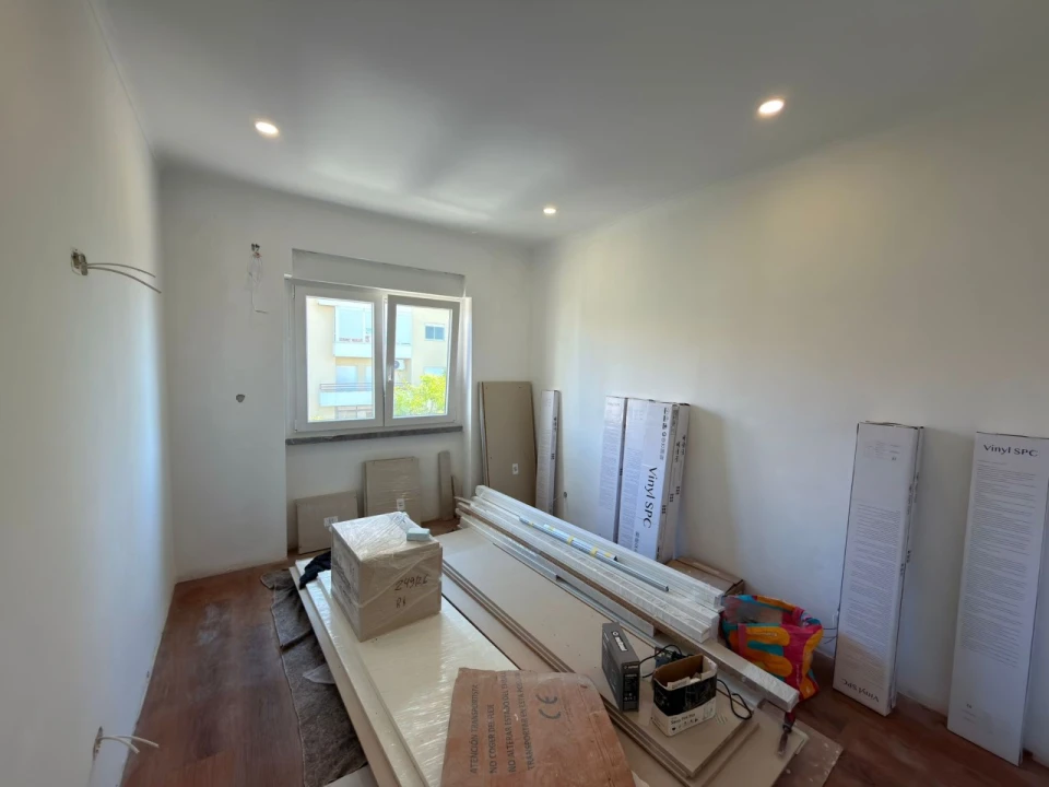Apartamento T2 para Venda em Venteira Foto 10