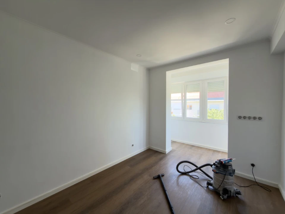 Apartamento T2 para Venda em Venteira Foto 16