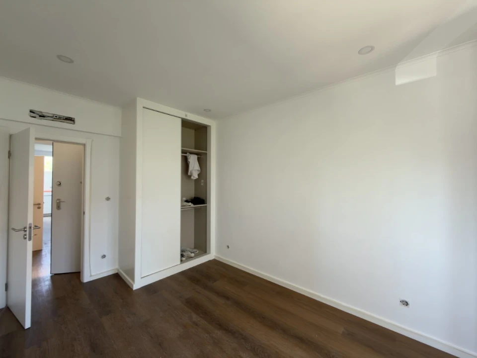 Apartamento T2 para Venda em Venteira Foto 17