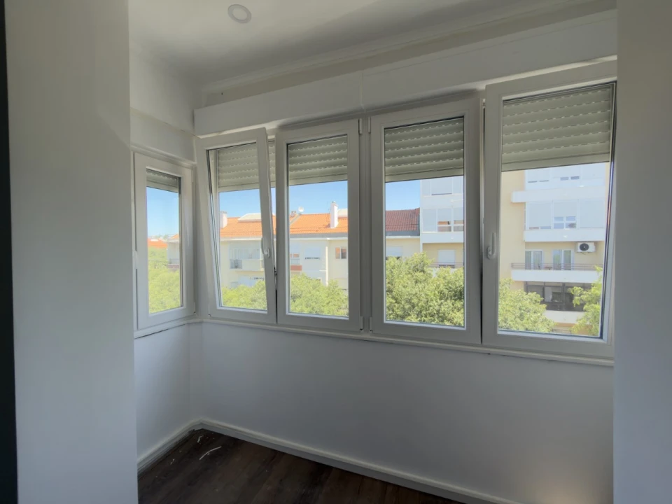 Apartamento T2 para Venda em Venteira Foto 18