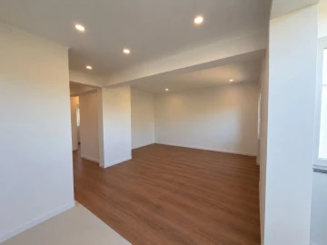 Apartamento T2 para Venda em Venteira