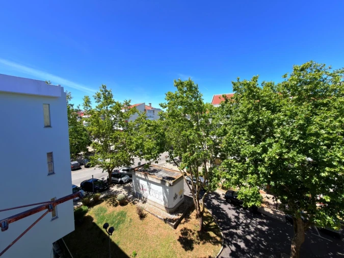 Apartamento T2 para Venda em Venteira Foto 27