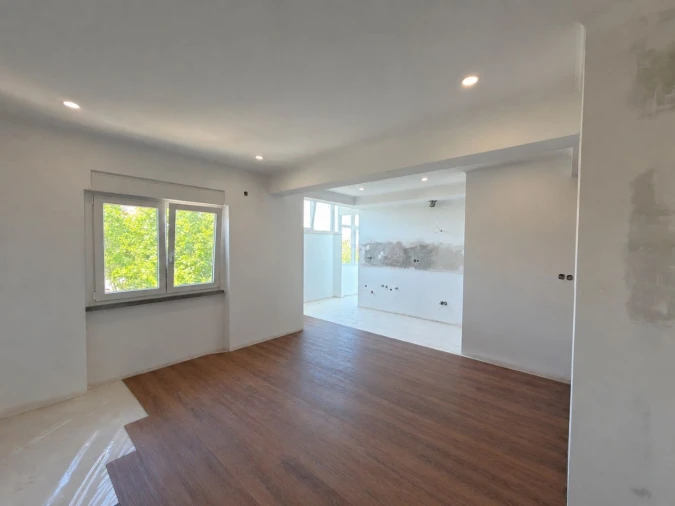 Apartamento T2 para Venda em Venteira Foto 21