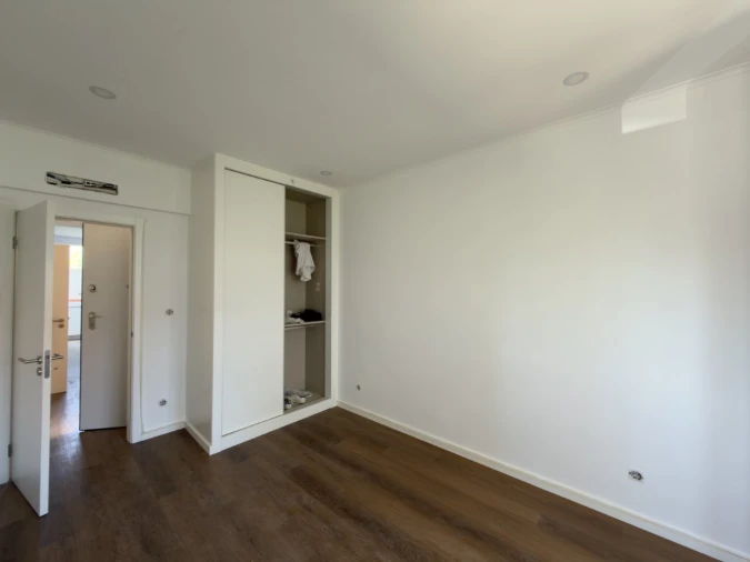 Apartamento T2 para Venda em Venteira Foto 17
