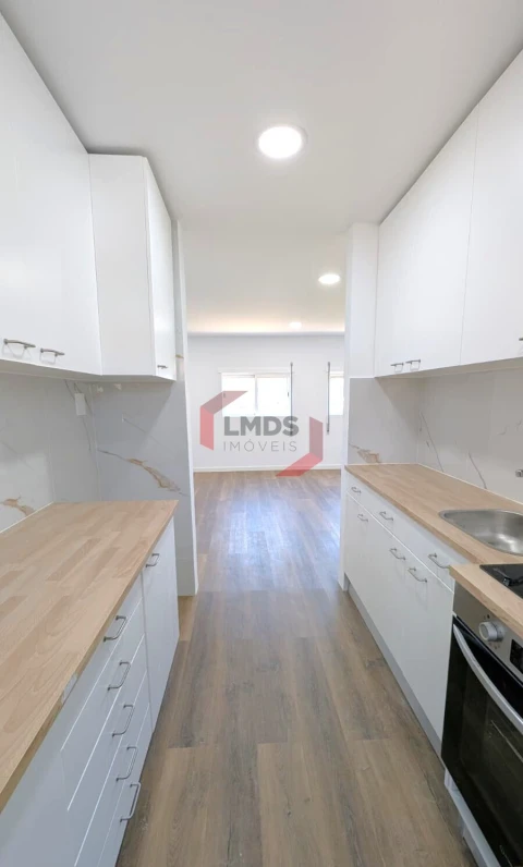 Apartamento T2 para Venda em Ramalde