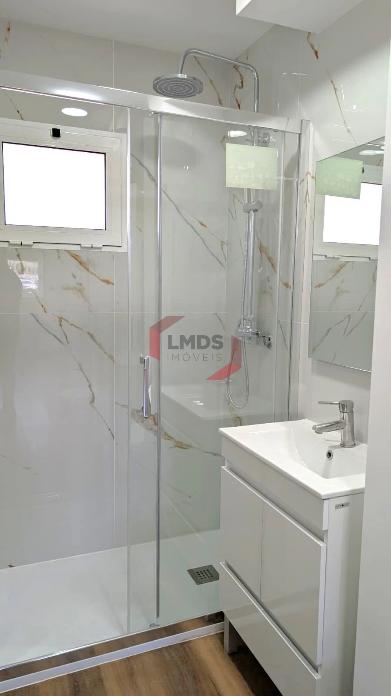 Apartamento T2 para Venda em Ramalde Foto 9
