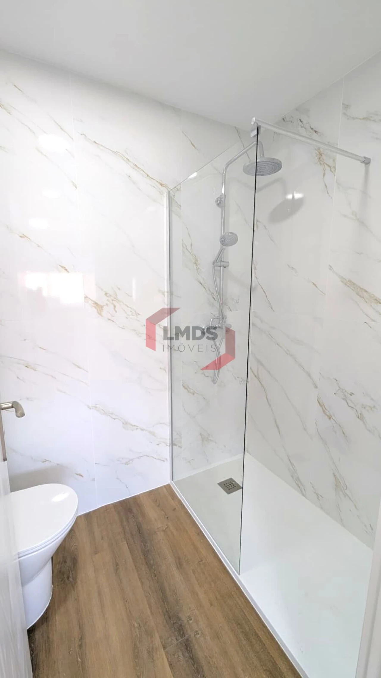 Apartamento T2 para Venda em Ramalde Foto 14
