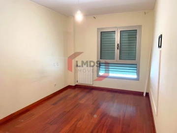 Apartamento T3 para Venda em Ramalde