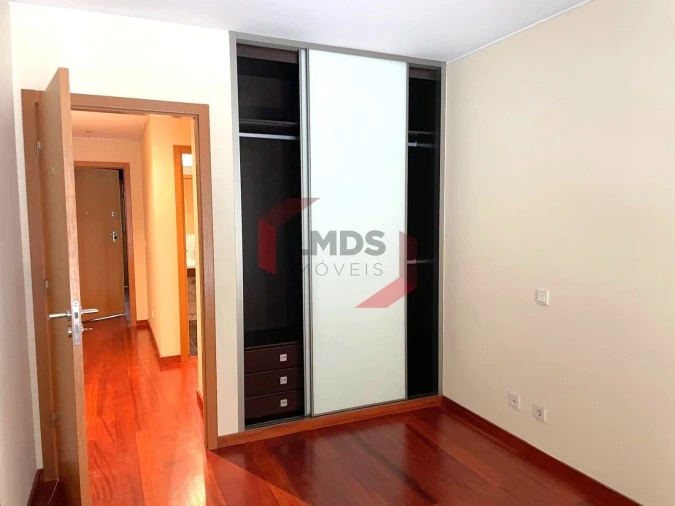 Apartamento T3 para Venda em Ramalde Foto 10