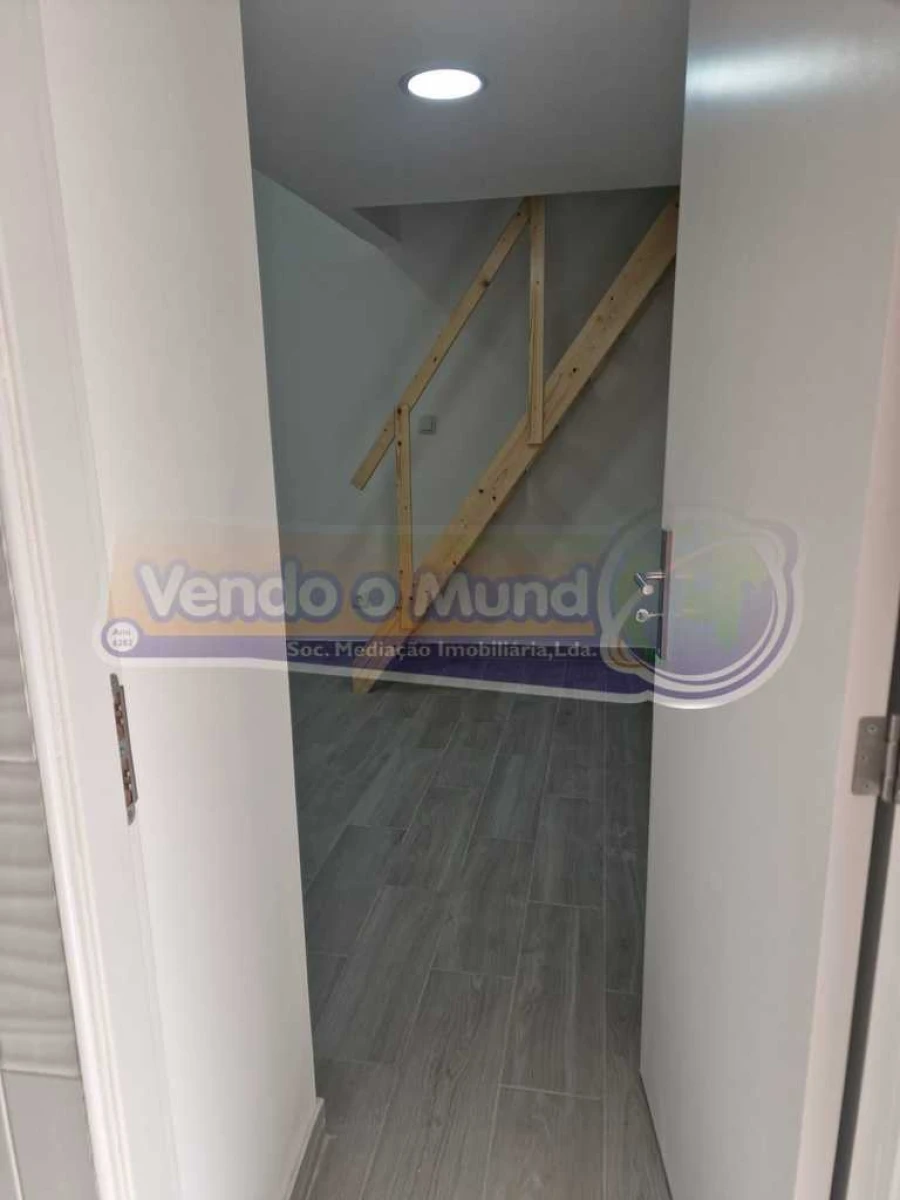 Quinta T9 para Venda em Alverca do Ribatejo e Sobralinho Foto 11