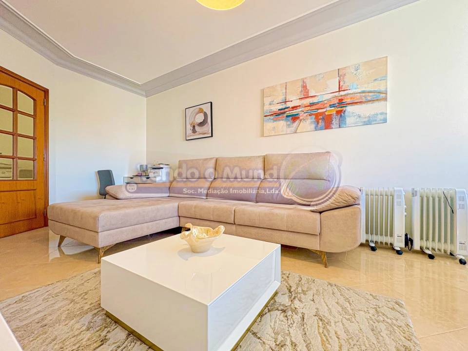 Apartamento T2 para Venda em Vila Franca de Xira Foto 2