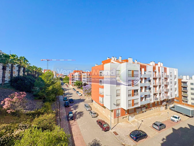 Apartamento T2 para Venda em Vila Franca de Xira Foto 8