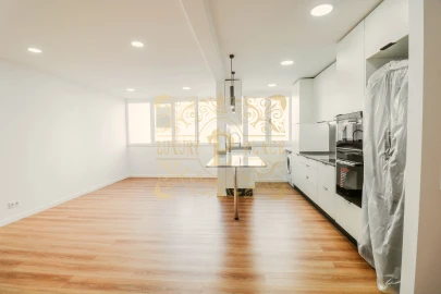 Apartamento T3 para Venda em Sesimbra (Santiago)