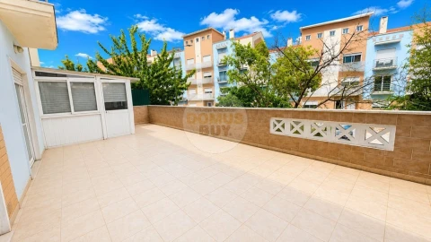 Apartamento T2 para Venda em Seixal, Arrentela e Aldeia de Paio Pires
