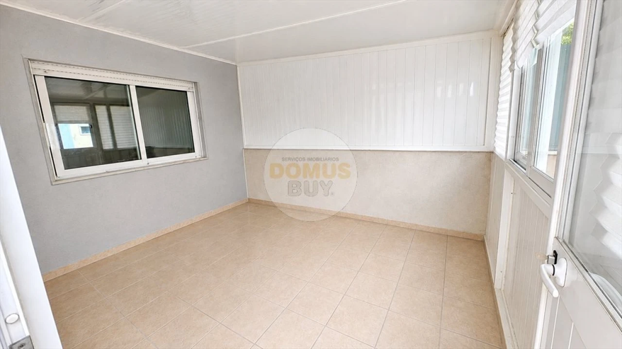 Apartamento T2 para Venda em Seixal, Arrentela e Aldeia de Paio Pires Foto 2