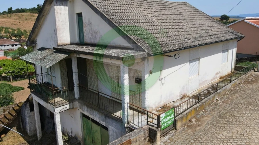 Moradia T3 para Venda em Abambres